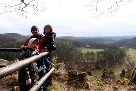 Pemandangan dari taman safari di Hans sur Lesse